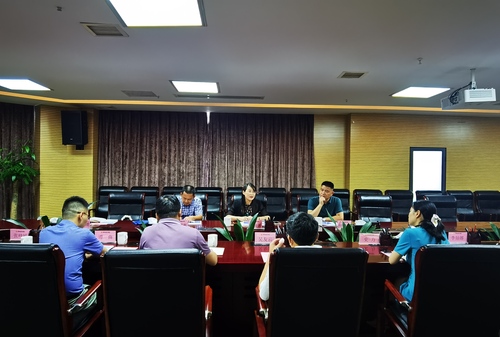 我校走访队与湖南省演艺集团座谈 我校走访队与湖南省演艺集团座谈